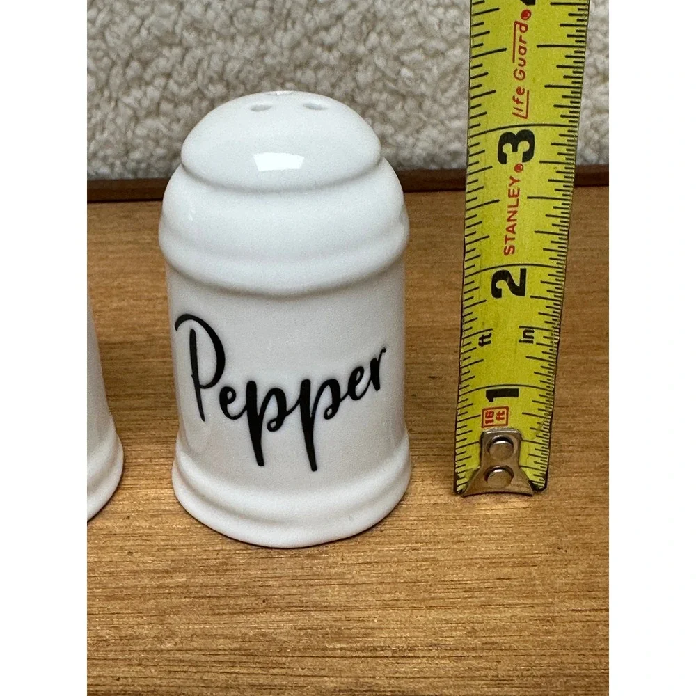 N/A salt pepper